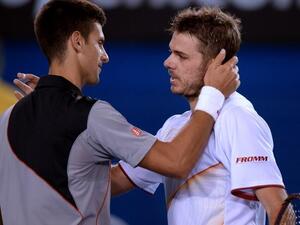 Wawrinka beats Djokovic, moves to Australian Open semis