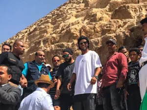 Brazilian football star Ronaldinho visited Cairo pyramids on Wednesday (Photo: Player's official Facebook page) 