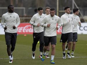 Members of the German national football team take part in a training session in Berlin on March 22, 2016.
The German national team will play England in a friendly football match on March 26 at Berlin's Olympic Stadium.
TOBIAS SCHWARZ / AFP