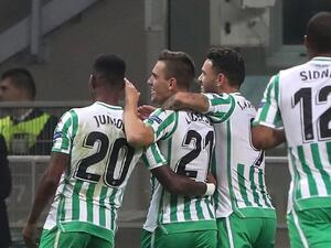 بيتيس يحقق فوزاً مقنعاً على مستضيفه