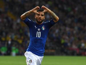 إينسنيي يحتفل بهدفه