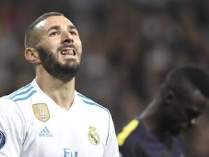  The striker was given a hard time by some Real Madrid fans on Sunday, but his team-mate does not think it is anything personal 