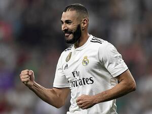 بنزيمة يواصل التألق بعد رحيل كريستيانو رونالدو محتلاً صدارة هدافي الليغا برصيد 4 أهداف