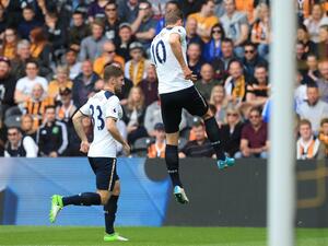 كاين يقود توتنهام لفوز كاسح