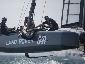 Source: @LandRoverBAR 