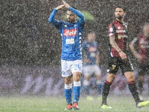 صورة توضح الأمطار الغزيرة خلال المباراة