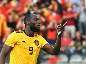 لوكاكو يقود بلجيكا لفوز كبير