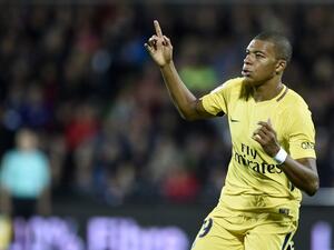 مبابي يحتفل بهدفه الأول من مشاركته الأولى رفقة باريس سان جيرمان