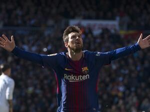 ميسي يحتفل بهدفه في شباك ريال مدريد