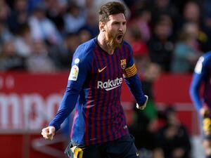 ميسي يتألق من جديد