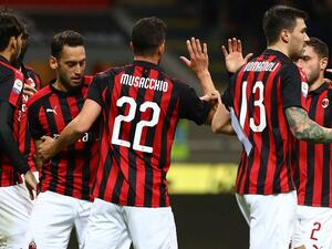 ميلان ينتزع المركز الثالث من غريمه إنتر