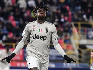 كين يحتفل بهدفه