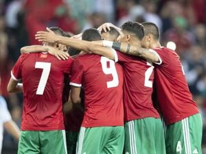لاعبو المغرب يحتفلون بهدف بلهندة