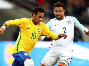 نيمار يفشل في فك شيفرة الدفاع الإنجليزي