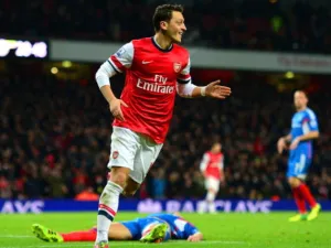 Arsenal midfielder confirms he's back from injury and preparing for Stoke