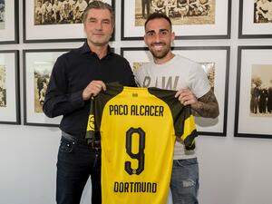 آلكاسير يعرض قميص فريقه الجديد