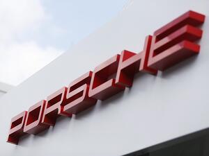 بورشيه تدرس العودة