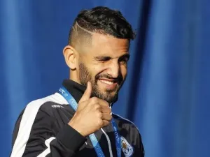Mahrez signed a contract extension with Leicester in August 2015