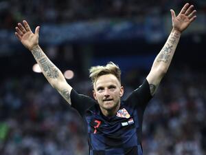 راكيتيتش يسجل هدف تأهل كرواتيا