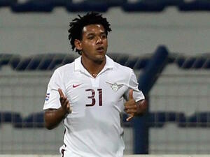 Upon attempting to leave Qatar, Romarinho was detained by Qatari authorities, for no apparent reason according to reports