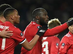 لوكاكو يقود يونايتد للفوز