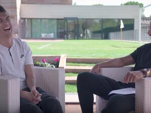 لقطة من المقابلة