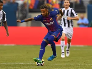 The Blaugrana released a statement on Thursday confirming the Brazilian and his representatives visited in person to pay the figure 