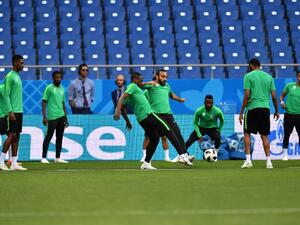 Saudi Arabia's national team players take part in a training session at the Rostov Arena in Rostov-On-Don on June 19, 2018, on the eve of the Russia 2018 World Cup Group A football match between Saudi Arabia and Uruguay.
JOE KLAMAR / AFP