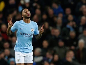 ستيرلينغ يحتفل بهدفه المبكر