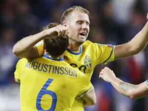 تويفونين يحتفل بهدفه