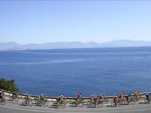 20 teams from across the world will compete in 950-km, 6-stage tour (Photo: Anadolu Agency)