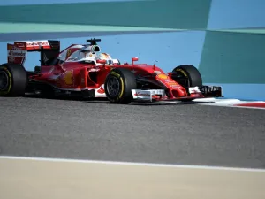 Ferrari's German driver Sebastian Vettel drives during the third practice session at the Sakhir circuit in Manama on April 2, 2016 ahead of the Bahrain Formula One Grand Prix. AFP PHOTO / MOHAMMED AL-SHAIKH
MOHAMMED AL-SHAIKH / AFP