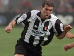Sir Alex Ferguson was presented with an opportunity to sign the future legend in 1996, but did not want to upset Zidane’s countryman