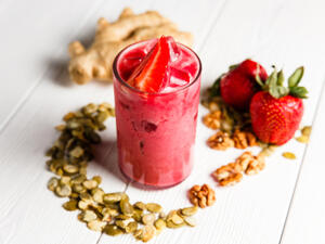 عصير الفراولة بالزنجبيل