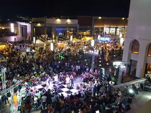 Families and friends continue to flock to Street Nights to enjoy lively entertainment performances. (File photo)