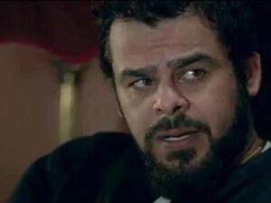 منذر رياحنة  يكسر ساقه بسبب (دقة قلب)