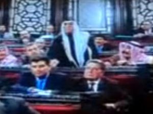 لقطة ماخوذة من الفيديو لابو رومية خلال القائه مداخلته امام البرلمان