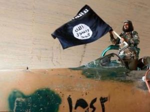 قيام “داعش” بالتحليق بثلاث طائرات حربية، انطلقت من مطار الطبقة العسكري 