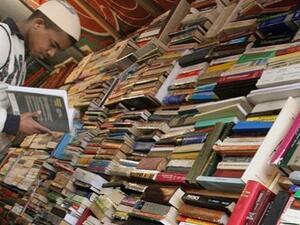 A man browses books at Cairo's International Book Fair, 2007.  (AFP/File)