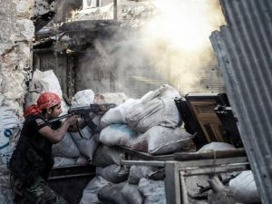 إشتداد حدة المعارك بين مقاتلي الجيش الحر والقوات النظامية