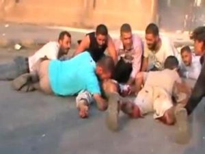 40 شخصا قتلوا بنيران رشاشات ثقيلة وقصف للدبابات في حي الحاضر شمالي نهر العاصي