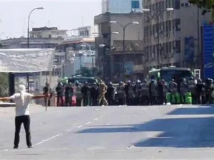 متظاهر في الخالدية بحمص