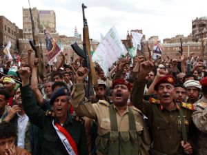 Houthi fighters rally in the Yemeni capital city Sanaa, March 26 2015.  (AFP/Mohammed Huwais)