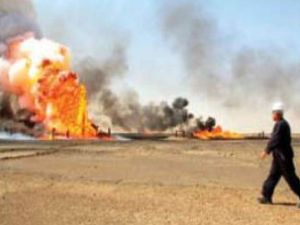 حريق في أحد خطوط نقل النفط في سوريا