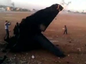 مقاتلة للنظام اسقطها الثوار بالقرب من حلب