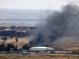 إحراق معبر القنيطرة الفاصل بين الشطرين المحرر والمحتل من الجولان