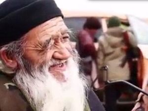 شيخ صيني في الثمانين من عمره اكبر عناصر داعش سنا