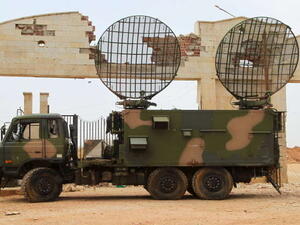 الدفاعات الجوية السورية تتصدى لغارة إسرائيلية بصواريخ أرض-أرض