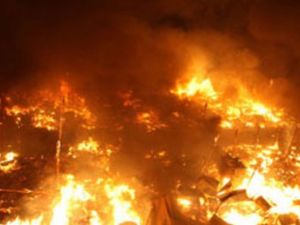 وفاة وإصابة العشرات نتيجة حريق في مستوصف بحي ميسلون في مدينة القامشلي