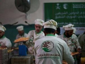 المركز يقوم بتشغيل مطابخ خيرية لمدة 6 أشهر لتوفير 200 ألف وجبة بمعدل 2000 وجبة يوميا